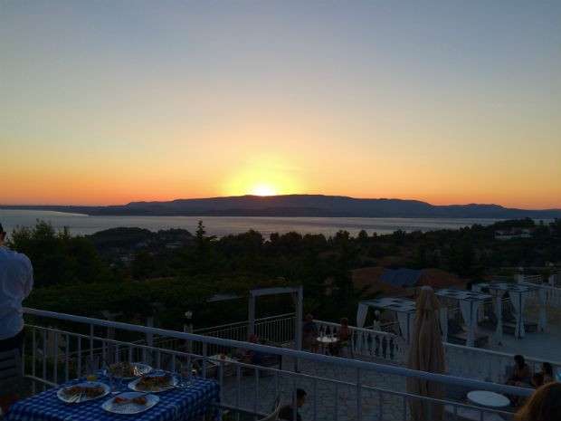 Nearly one in four women risk skin cancer by not wearing sun tan lotion skin cancer advice