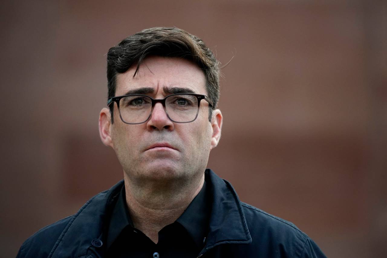 andy burnham(1) Andy Burnham angry over hs2