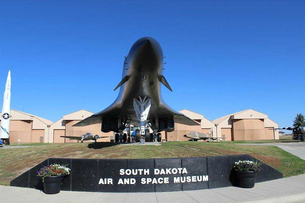 what is there to see in south dakota